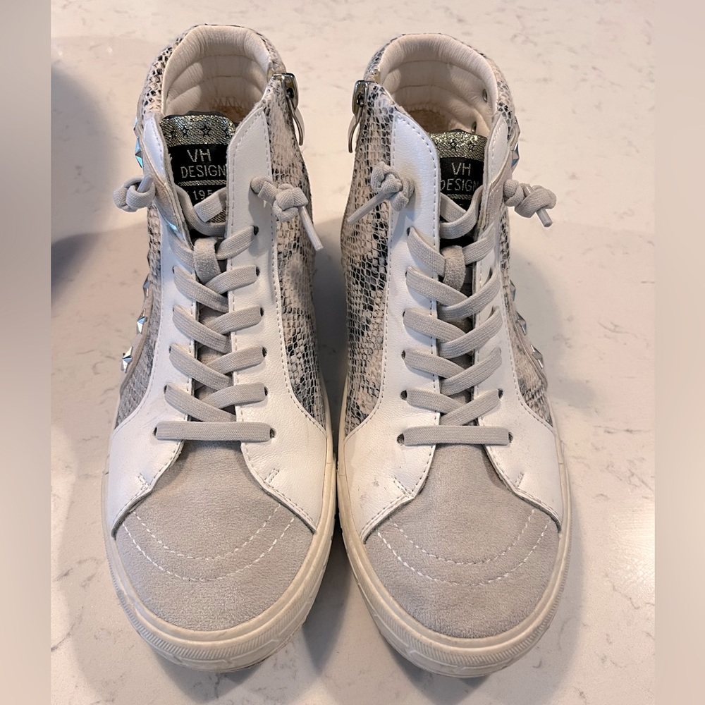 Like new Vintage Havana High Top Sneakers